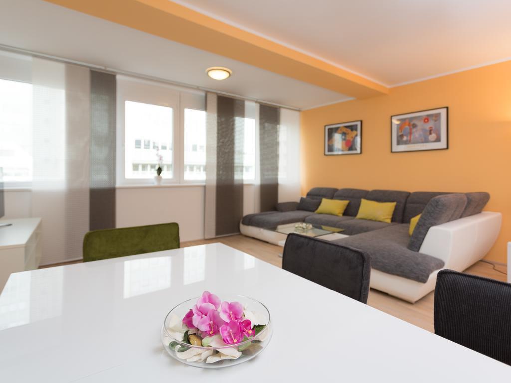 Christian Apartments Oper - Contactless Check In Vienna Exterior photo
